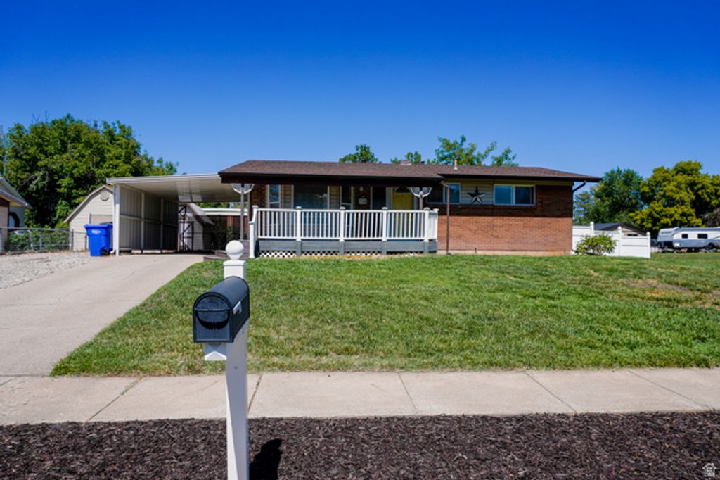 784 W 2550 N, Clinton, UT 84015 — photo 2