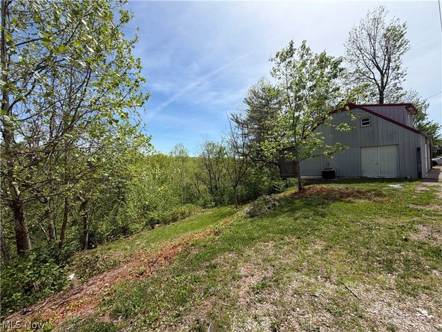 1124 Cisler Drive, Marietta, OH 45750
