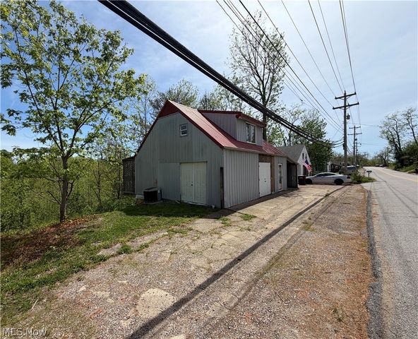 1124 Cisler Drive, Marietta, OH 45750