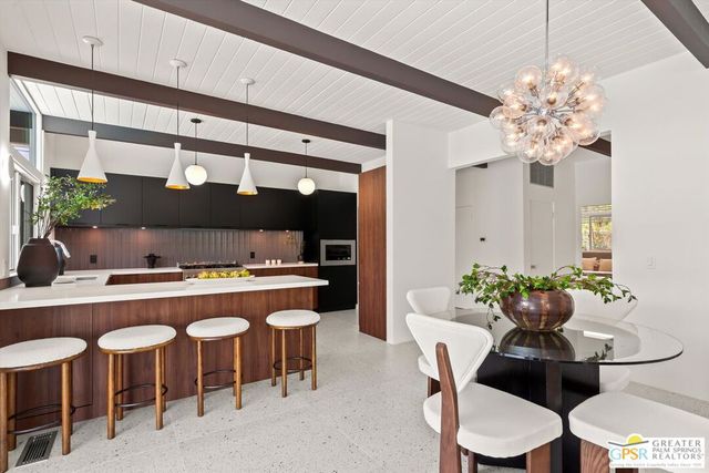 2020 S Navajo Drive, Palm Springs, CA 92264