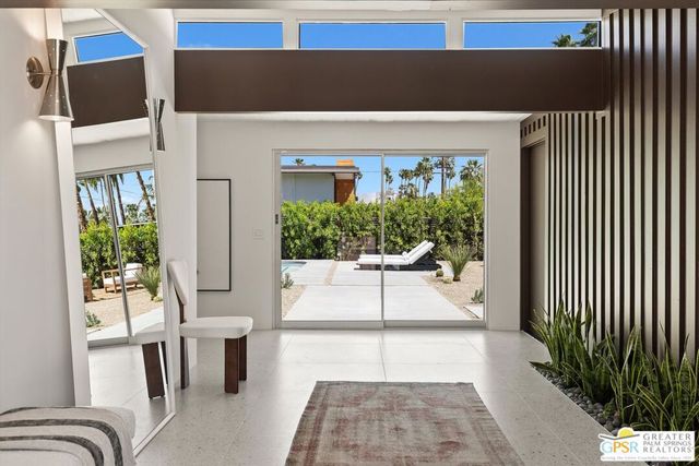 2020 S Navajo Drive, Palm Springs, CA 92264
