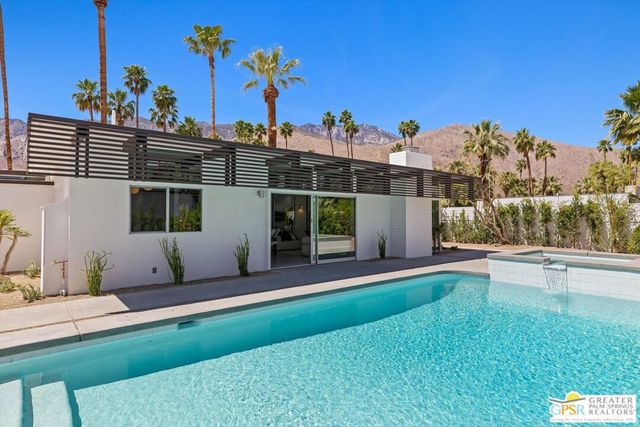 2020 S Navajo Drive, Palm Springs, CA 92264