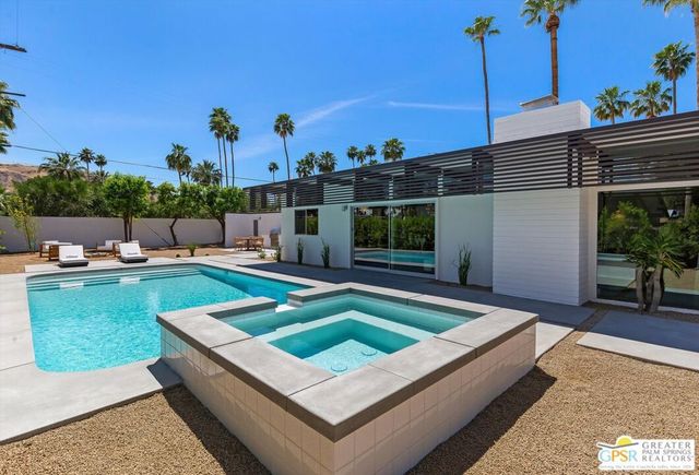 2020 S Navajo Drive, Palm Springs, CA 92264