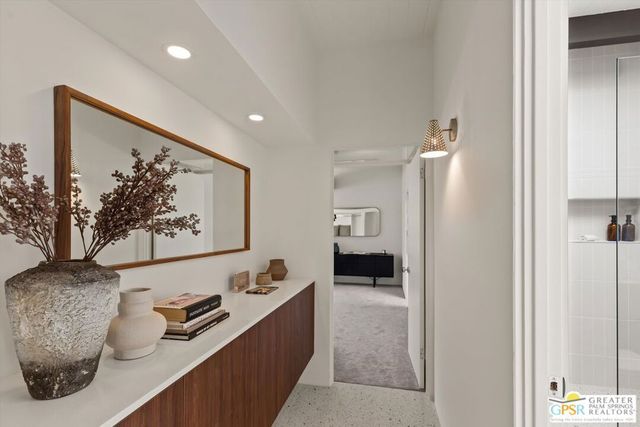 2020 S Navajo Drive, Palm Springs, CA 92264