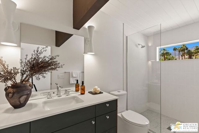 2020 S Navajo Drive, Palm Springs, CA 92264