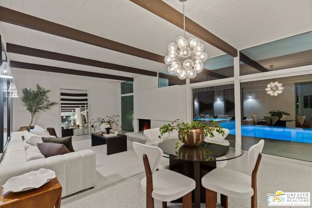 2020 S Navajo Drive, Palm Springs, CA 92264