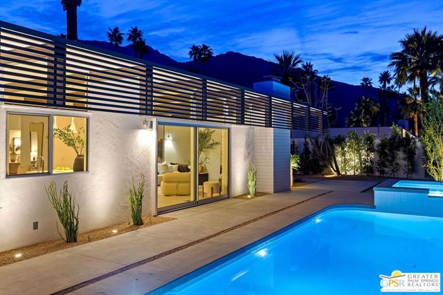 2020 S Navajo Drive, Palm Springs, CA 92264