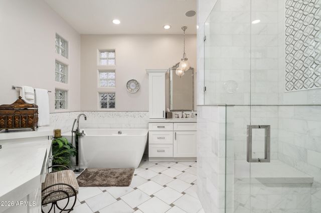 7380 E VAQUERO Drive, Scottsdale, AZ 85258