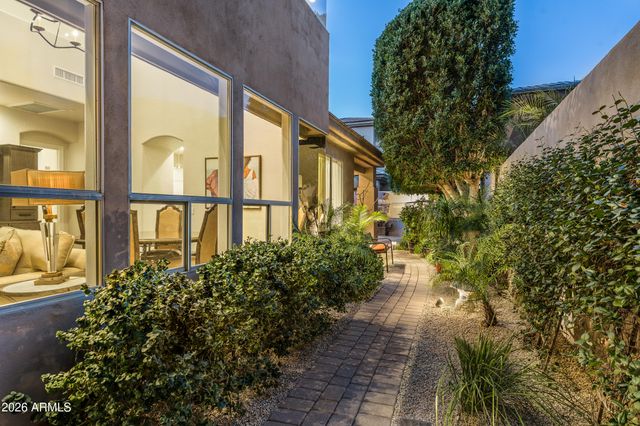 7380 E VAQUERO Drive, Scottsdale, AZ 85258