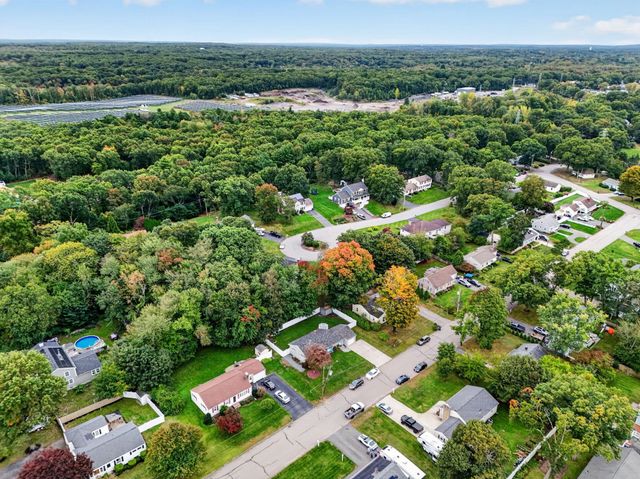 51 Cherry Hill Dr, Seekonk, MA 02771