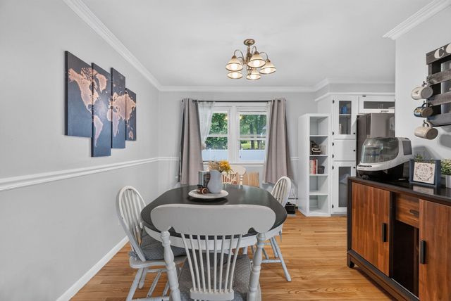 51 Cherry Hill Dr, Seekonk, MA 02771