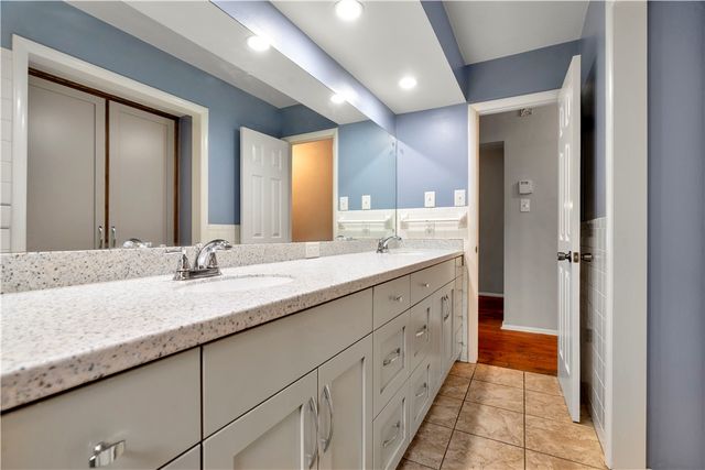 207 Angela Street, Springdale, AR 72762