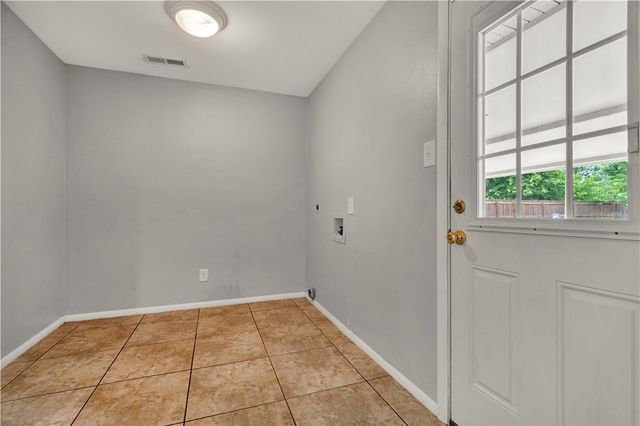 207 Angela Street, Springdale, AR 72762