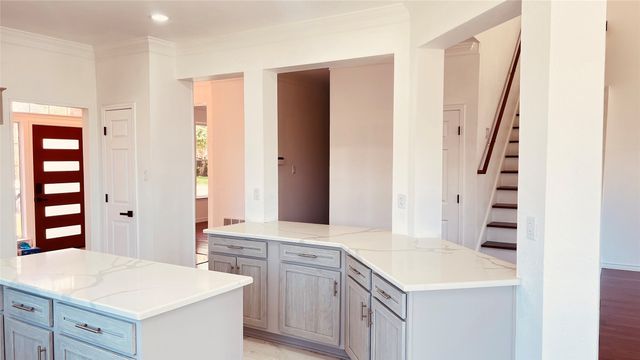 748 Longleaf Drive, Desoto, TX 75115