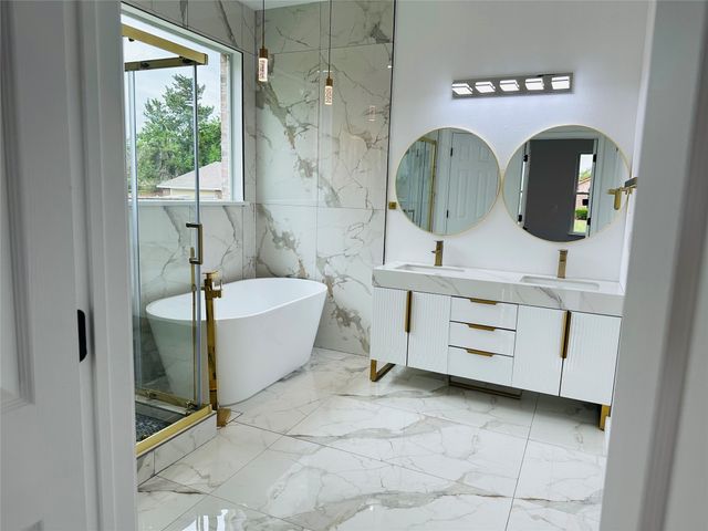 748 Longleaf Drive, Desoto, TX 75115