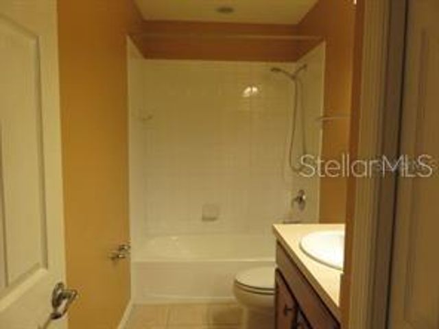 3903 45TH TERRACE W 104, Bradenton, FL 34210
