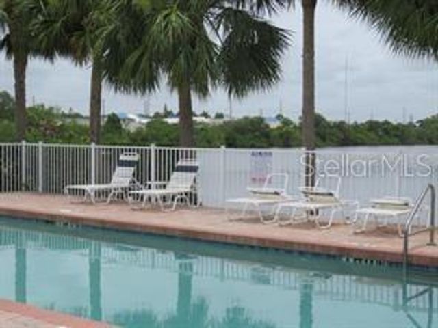 3903 45TH TERRACE W 104, Bradenton, FL 34210