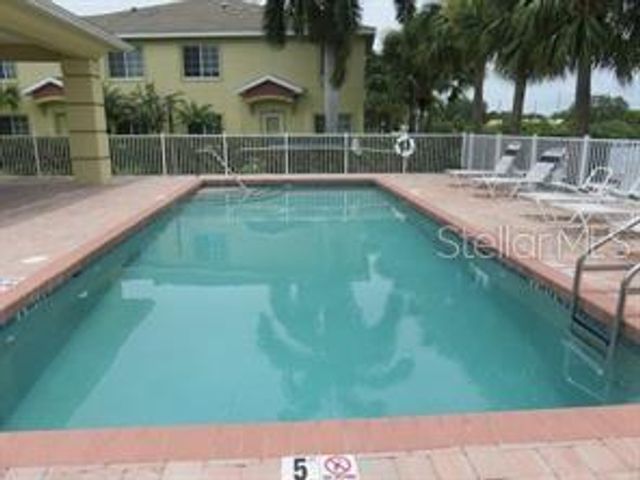 3903 45TH TERRACE W 104, Bradenton, FL 34210