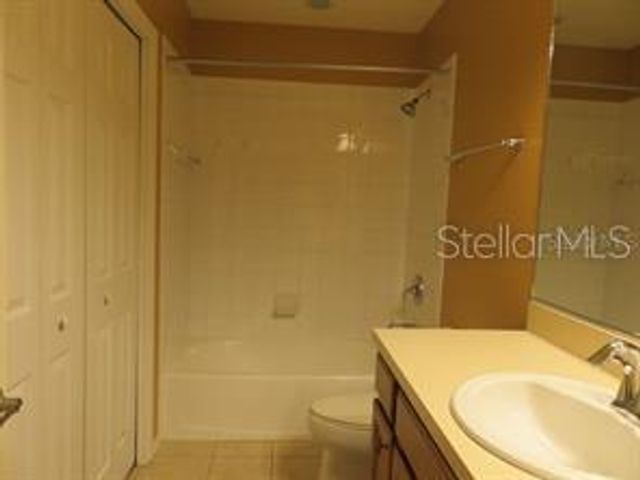 3903 45TH TERRACE W 104, Bradenton, FL 34210