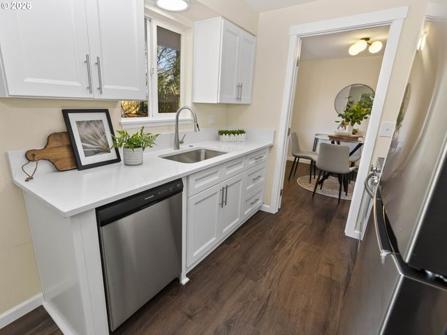 9955 Sw ARDENWOOD St, Portland, OR 97225