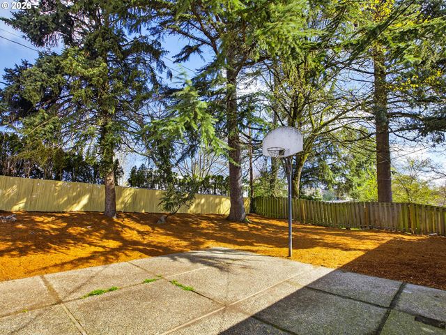 9955 Sw ARDENWOOD St, Portland, OR 97225