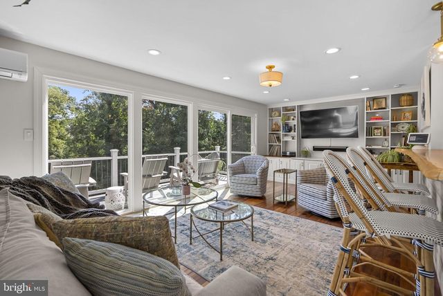 8703 SUDBURY PL, Alexandria, VA 22309
