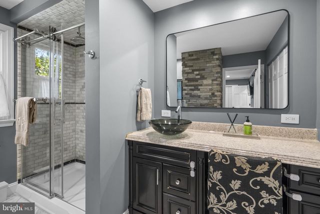 8703 SUDBURY PL, Alexandria, VA 22309