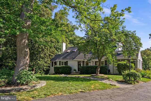 8703 SUDBURY PL, Alexandria, VA 22309