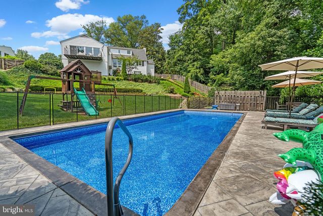 8703 SUDBURY PL, Alexandria, VA 22309