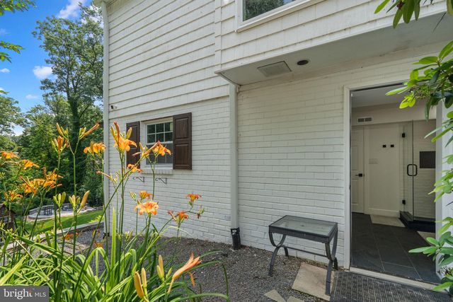 8703 SUDBURY PL, Alexandria, VA 22309