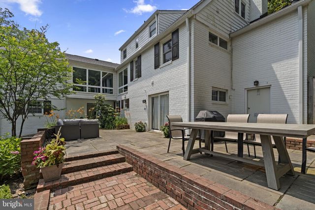 8703 SUDBURY PL, Alexandria, VA 22309