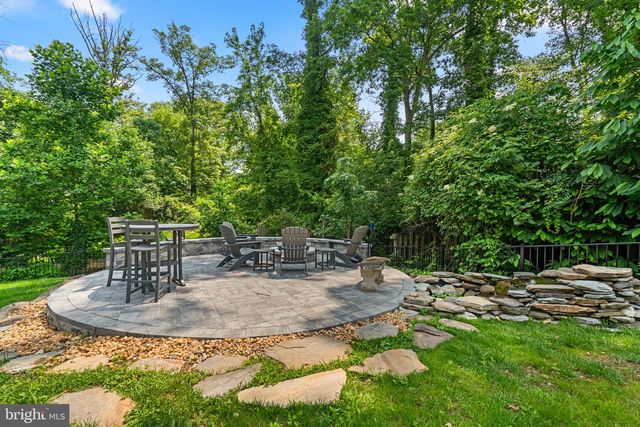 8703 SUDBURY PL, Alexandria, VA 22309