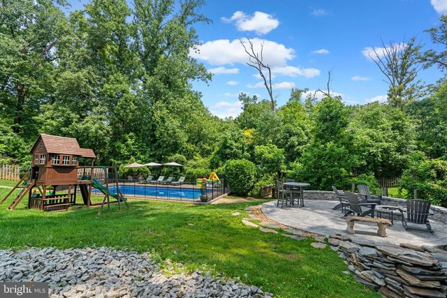 8703 SUDBURY PL, Alexandria, VA 22309
