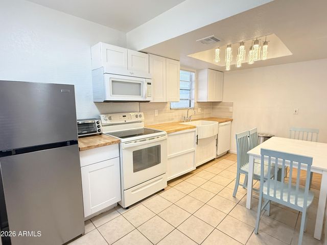 2061 S Apache Drive 1, Apache Junction, AZ 85120