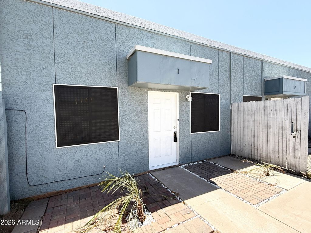 2061 S Apache Drive 1, Apache Junction, AZ 85120