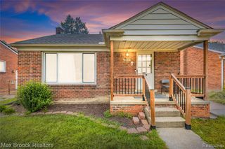 23531 Scotia Road, Oak Park, MI 48237