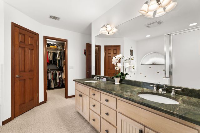 20106 Moon Dance LN, Spicewood, TX 78669