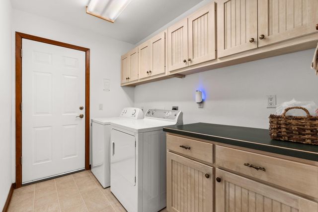 20106 Moon Dance LN, Spicewood, TX 78669