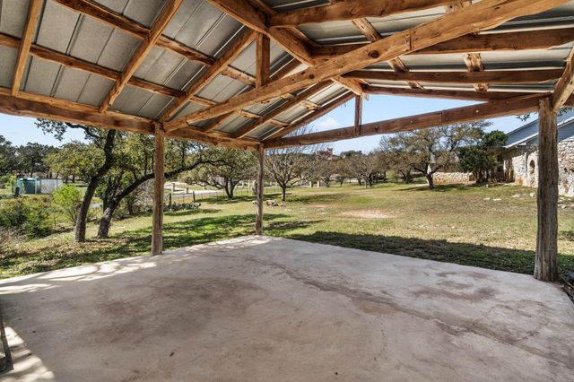 20106 Moon Dance LN, Spicewood, TX 78669