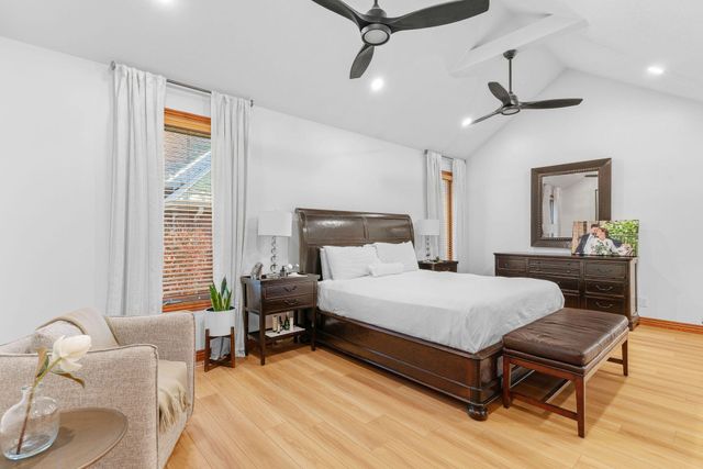 3194 W Knob Hill Street, Springfield, MO 65810