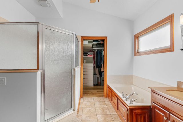 3194 W Knob Hill Street, Springfield, MO 65810