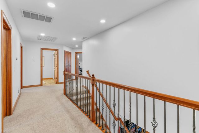 3194 W Knob Hill Street, Springfield, MO 65810