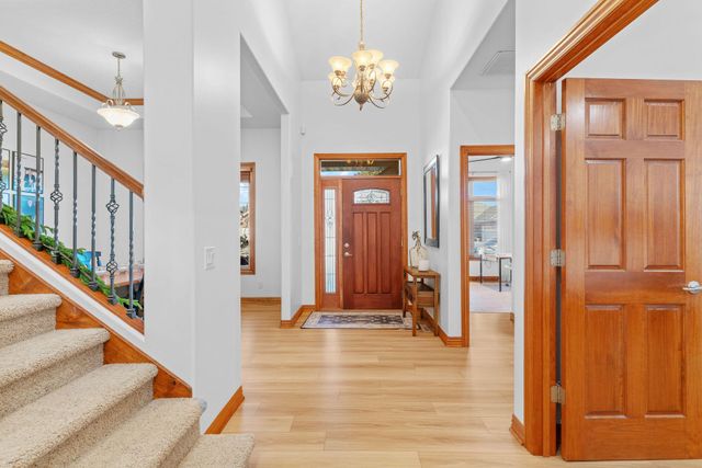 3194 W Knob Hill Street, Springfield, MO 65810