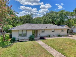 4600 Cedar Mountain Drive, Waco, TX 76708