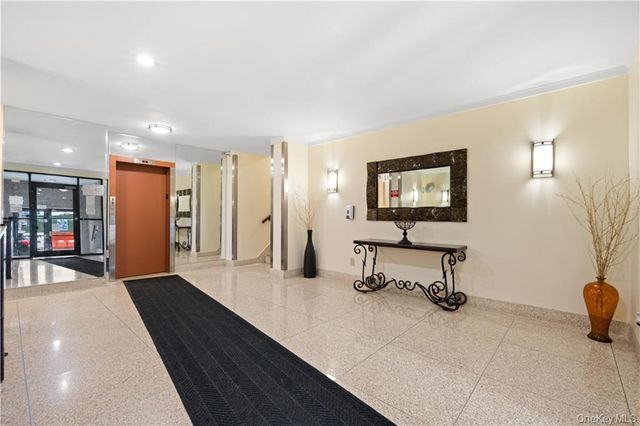 315 W 232nd Street 2M, Bronx, NY 10463
