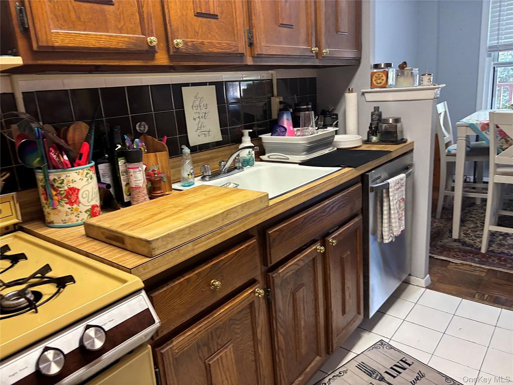 315 W 232nd Street 2M, Bronx, NY 10463 — photo 5