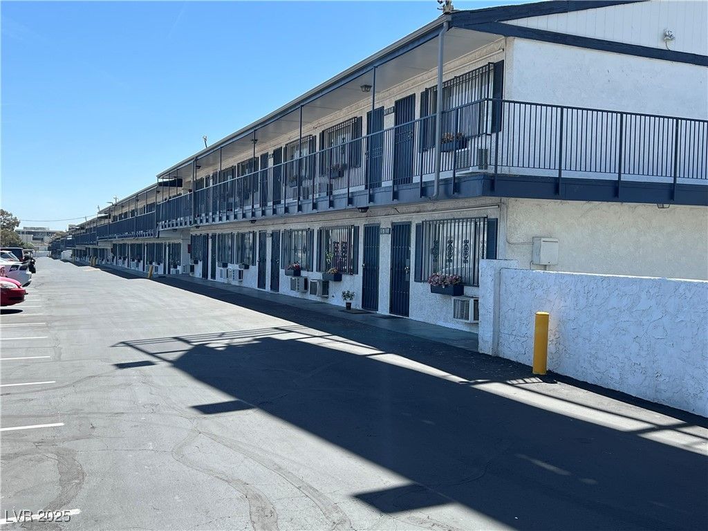 4600 University Center Drive 137, Las Vegas, NV 89119