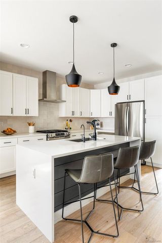 2702 S Bannock Street, Englewood, CO 80110