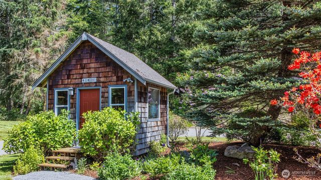157 S Edwards Road, Port Townsend, WA 98368
