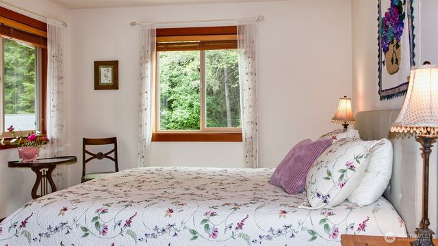 157 S Edwards Road, Port Townsend, WA 98368